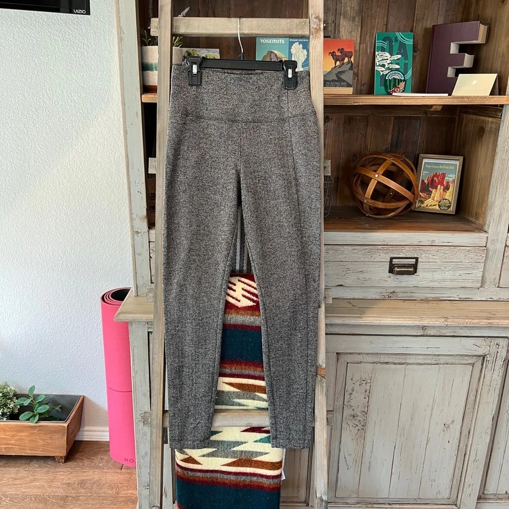 Athleta womens Delancey herringbone tight size XS